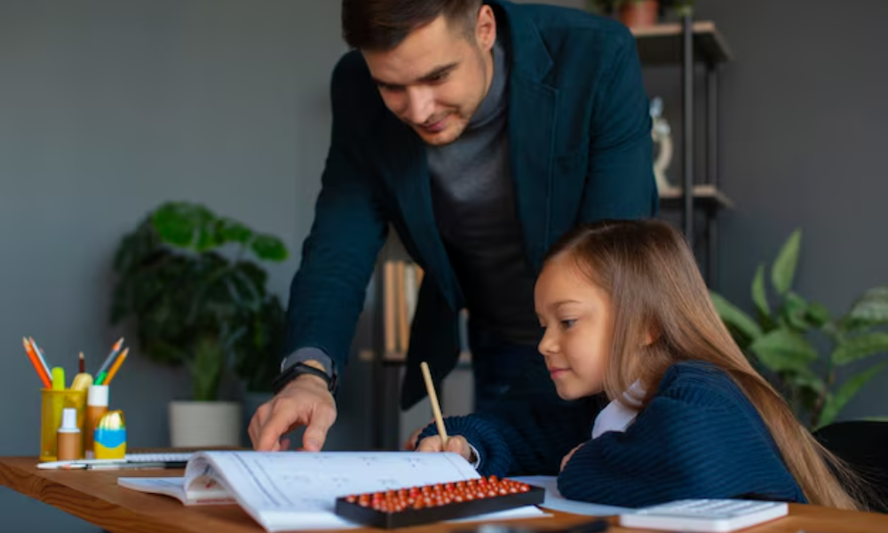 The Role of Teachers and Parents in Promoting Financial Literacy